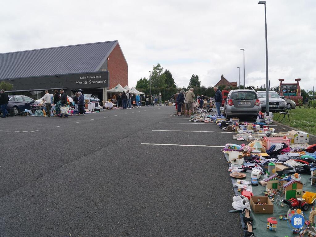 Image Brocante et Marché Artisanal (photo 1)